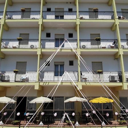 Hotel Ines Cesenatico Dış mekan fotoğraf