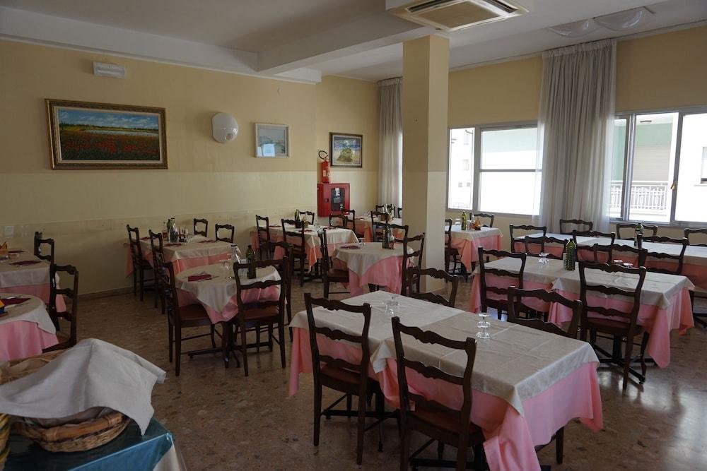 Hotel Ines Cesenatico Dış mekan fotoğraf