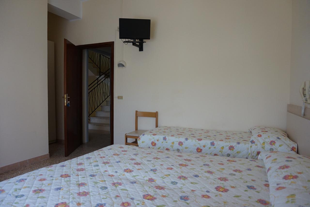 Hotel Ines Cesenatico Dış mekan fotoğraf
