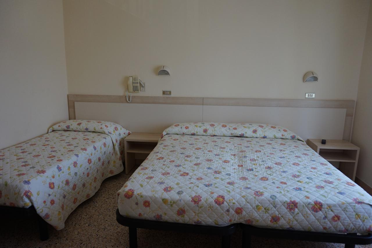 Hotel Ines Cesenatico Dış mekan fotoğraf